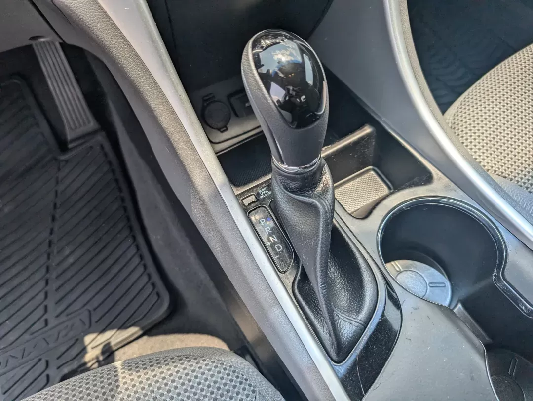 2014 /Gray Hyundai Sonata GLS (5NPEB4AC6EH) with an Regular Unleaded I-4 2.4 L/144 engine, 6-Speed Automatic w/OD transmission, located at 3959 U.S. 80 W, Phenix City, AL, 36870, (334) 297-4885, 32.469296, -85.135185 - 2014 Hyundai Sonata GLS - Photo#14