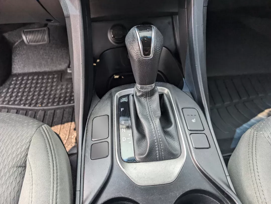 2018 /Gray Hyundai Santa Fe Sport 2.4L (5XYZU3LB5JG) with an Regular Unleaded I-4 2.4 L/144 engine, 6-Speed Automatic w/OD transmission, located at 5115 14th Ave., Columbus, GA, 31904, (706) 323-0345, 32.511494, -84.971046 - 2018 Hyundai Santa Fe Sport 2.4L - Photo#13