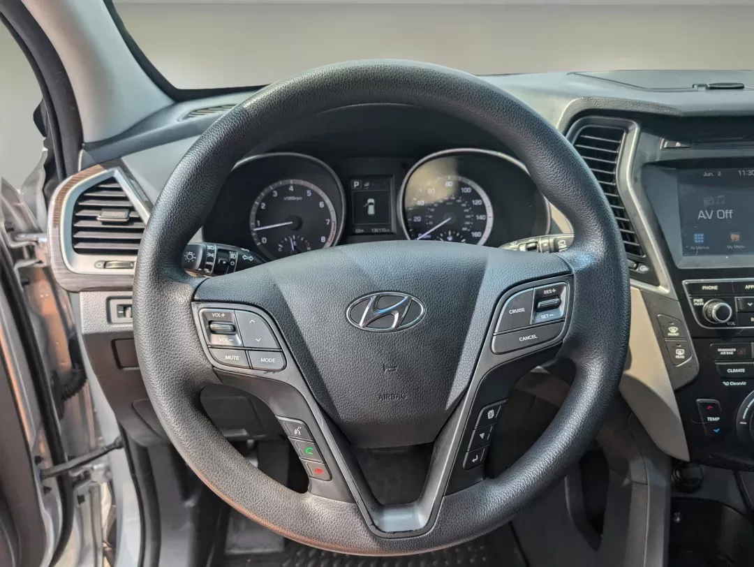 2018 /Gray Hyundai Santa Fe Sport 2.4L (5XYZU3LB5JG) with an Regular Unleaded I-4 2.4 L/144 engine, 6-Speed Automatic w/OD transmission, located at 5115 14th Ave., Columbus, GA, 31904, (706) 323-0345, 32.511494, -84.971046 - 2018 Hyundai Santa Fe Sport 2.4L - Photo#15
