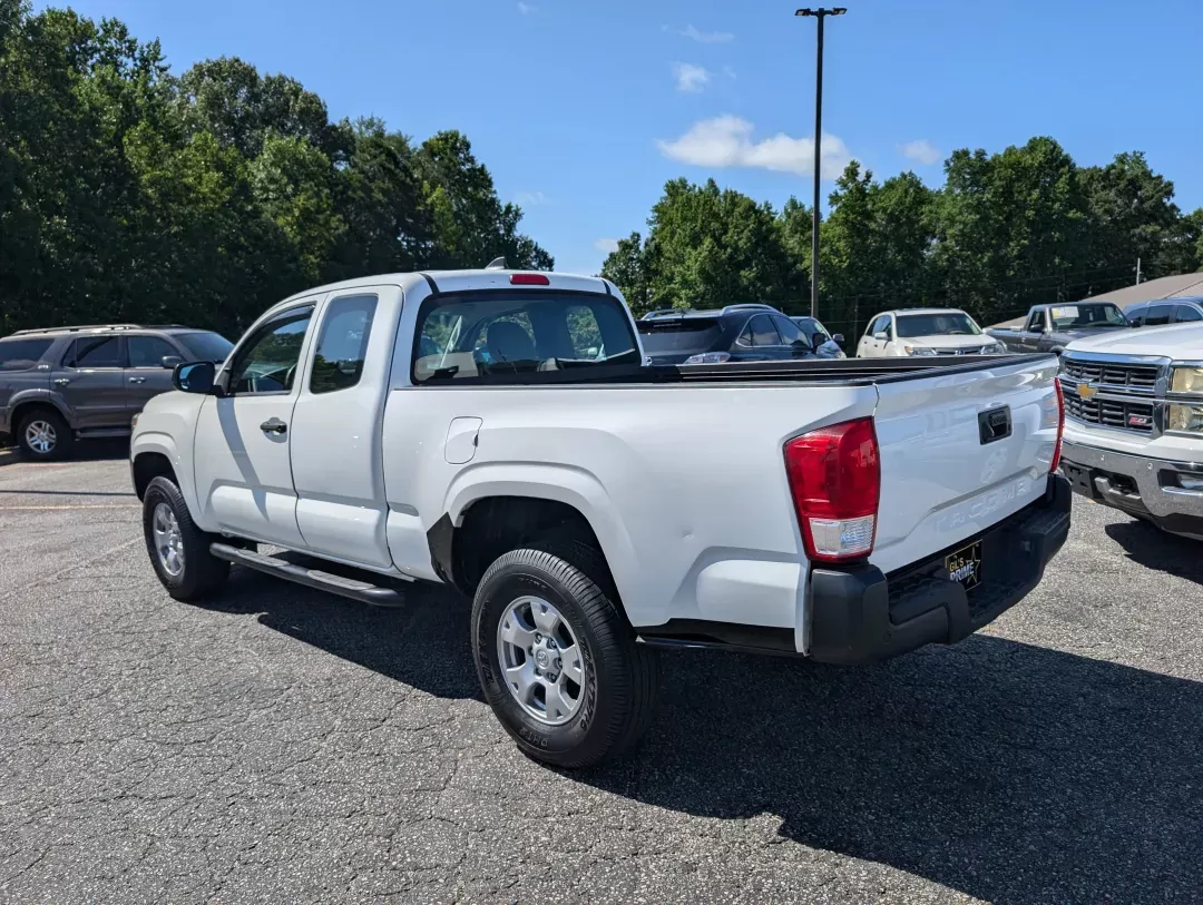 2017 Toyota Tacoma SR (5TFRX5GN9HX) with an Regular Unleaded I-4 2.7 L/164 engine, 6-Speed Automatic w/OD transmission, located at 3959 U.S. 80 W, Phenix City, AL, 36870, (334) 297-4885, 32.469296, -85.135185 - **Unlock Your Adventurous Spirit with This 2017 Toyota Tacoma SR at Gils Auto!**<br /> <br /> Are you ready to elevate your outdoor adventures or tackle daily tasks with confidence? The 2017 Toyota Tacoma SR is the perfect blend of rugged utility and modern comfort, making it an ideal choice for wee - Photo#6