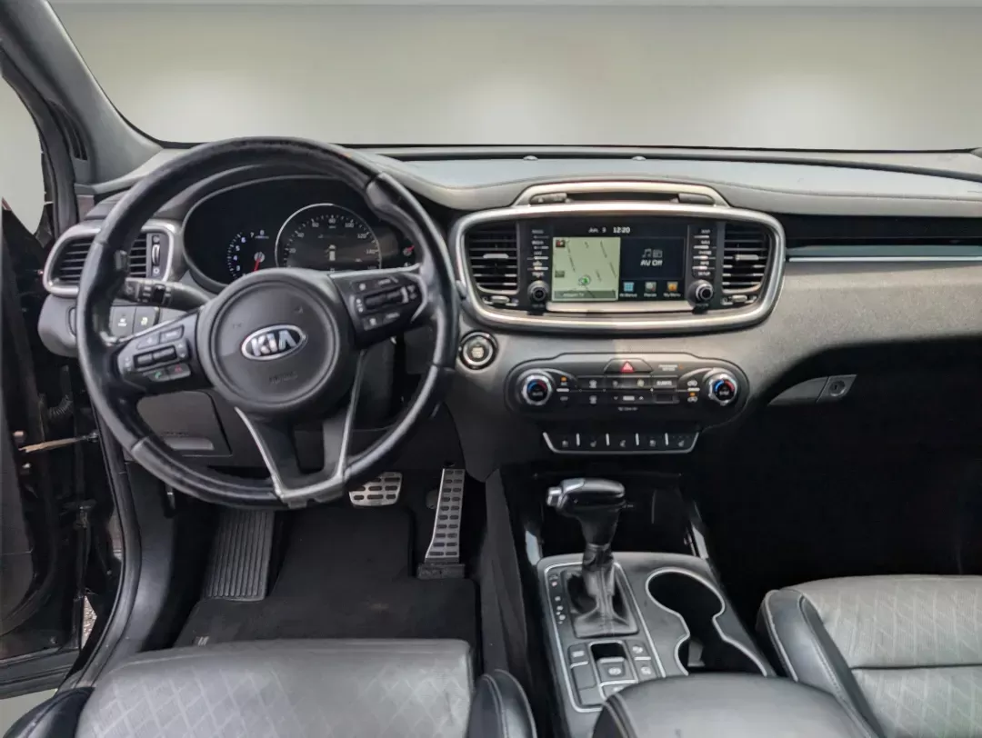 2016 /Satin Black Kia Sorento SXL (5XYPK4A18GG) with an Intercooled Turbo Regular Unleaded I-4 2.0 L/122 engine, 6-Speed Automatic w/OD transmission, located at 804 22nd Ave, Phenix City, AL, 36870, (334) 297-1860, 32.484749, -85.024475 - 2016 Kia Sorento SXL - Photo#11