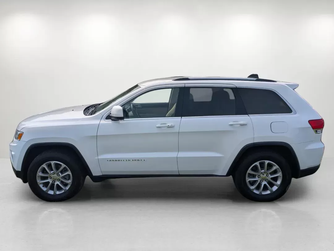 2015 /Lt Frost Beige/Black Jeep Grand Cherokee Laredo (1C4RJEAG2FC) with an Regular Unleaded V-6 3.6 L/220 engine, 8-Speed Automatic w/OD transmission, located at 3959 U.S. 80 W, Phenix City, AL, 36870, (334) 297-4885, 32.469296, -85.135185 - 2015 Jeep Grand Cherokee Laredo - Photo#7