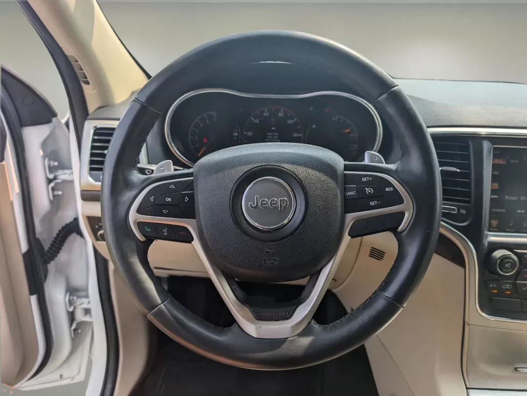 2015 /Lt Frost Beige/Black Jeep Grand Cherokee Laredo (1C4RJEAG2FC) with an Regular Unleaded V-6 3.6 L/220 engine, 8-Speed Automatic w/OD transmission, located at 3959 U.S. 80 W, Phenix City, AL, 36870, (334) 297-4885, 32.469296, -85.135185 - 2015 Jeep Grand Cherokee Laredo - Photo#15