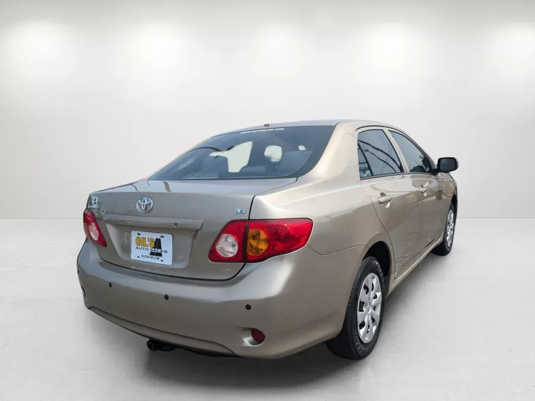 2009 Toyota Corolla LE (1NXBU40E89Z) with an Gas I4 1.8L/110 engine, 4-Speed Automatic w/OD transmission, located at 804 22nd Ave, Phenix City, AL, 36870, (334) 297-1860, 32.484749, -85.024475 - 2009 Toyota Corolla LE - Photo#4