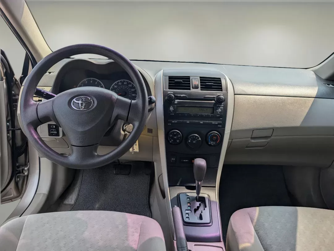 2009 Toyota Corolla LE (1NXBU40E89Z) with an Gas I4 1.8L/110 engine, 4-Speed Automatic w/OD transmission, located at 804 22nd Ave, Phenix City, AL, 36870, (334) 297-1860, 32.484749, -85.024475 - 2009 Toyota Corolla LE - Photo#11