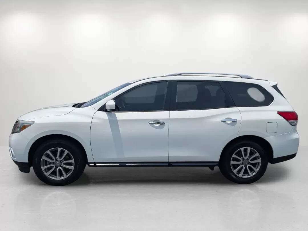 2016 Nissan Pathfinder SV (5N1AR2MN4GC) with an Regular Unleaded V-6 3.5 L/213 engine, 1-Speed CVT w/OD transmission, located at 804 22nd Ave, Phenix City, AL, 36870, (334) 297-1860, 32.484749, -85.024475 - 2016 Nissan Pathfinder SV - Photo#7