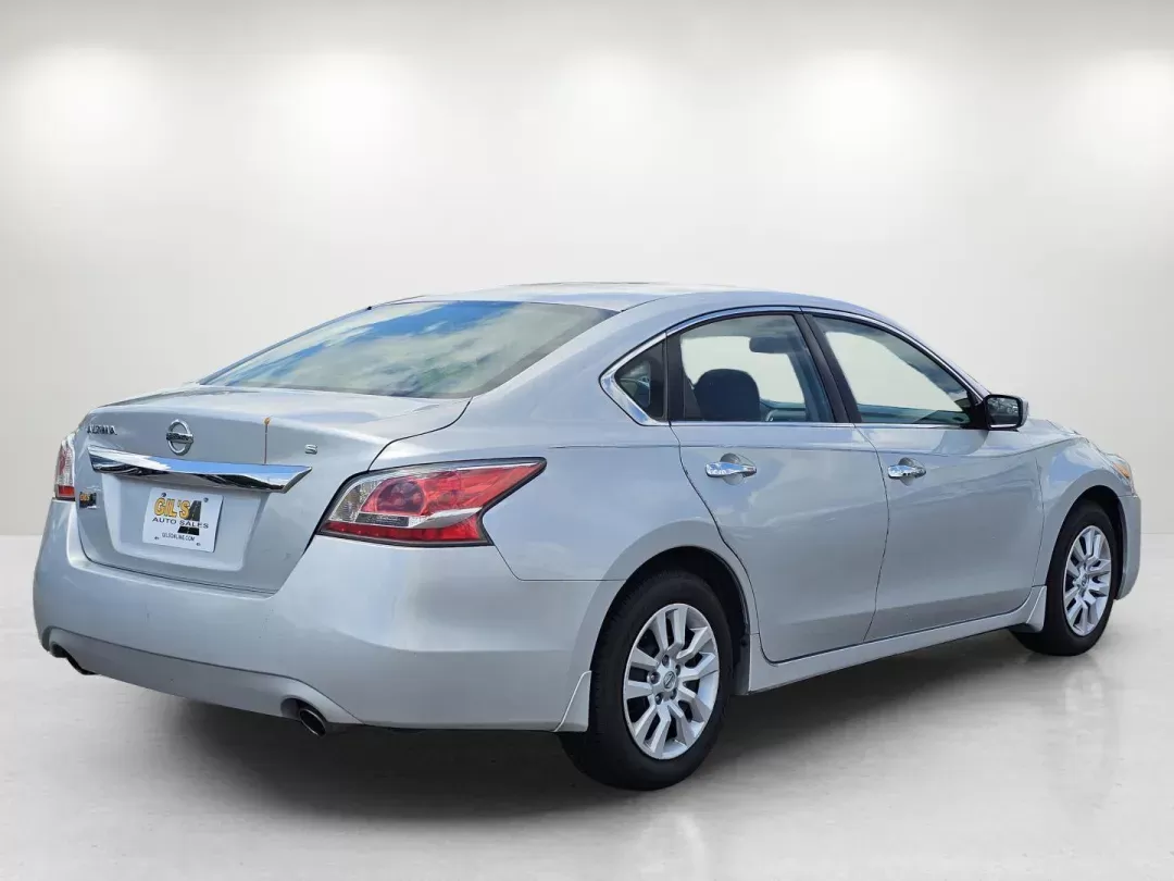 2014 /Charcoal Nissan Altima 2.5 S (1N4AL3AP2EC) with an Other engine, located at 521 Old Farm Lane Rd, Prattville, AL, 36066, (334) 325-1505, 32.482460, -86.416367 - **Discover Adventure and Comfort with the 2014 Nissan Altima at Gils Auto Your Trusted Buy Here Pay Here Dealership in Prattville, AL!**<br /> <br /> Are you ready to elevate your daily commute or family outings with a reliable and stylish sedan? The 2014 Nissan Altima is the perfect companion for - Photo#5