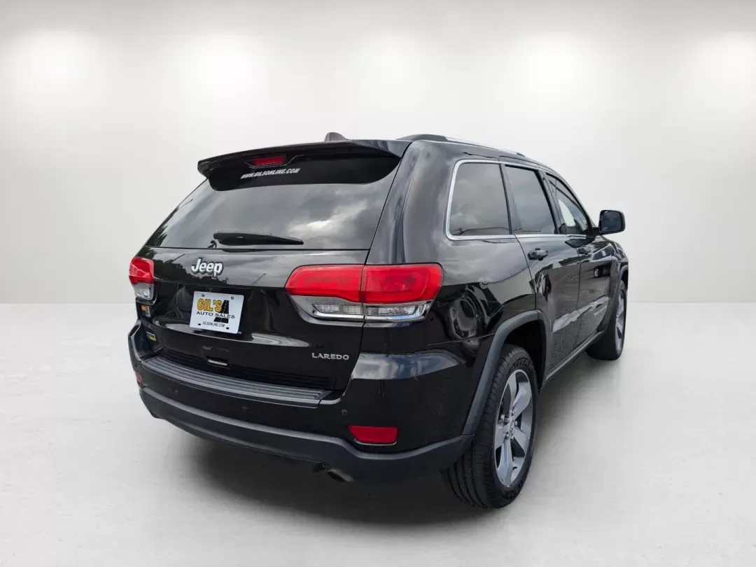 2015 /Black Jeep Grand Cherokee Laredo (1C4RJEAG6FC) with an Regular Unleaded V-6 3.6 L/220 engine, 8-Speed Automatic w/OD transmission, located at 5115 14th Ave., Columbus, GA, 31904, (706) 323-0345, 32.511494, -84.971046 - 2015 Jeep Grand Cherokee Laredo - Photo#4