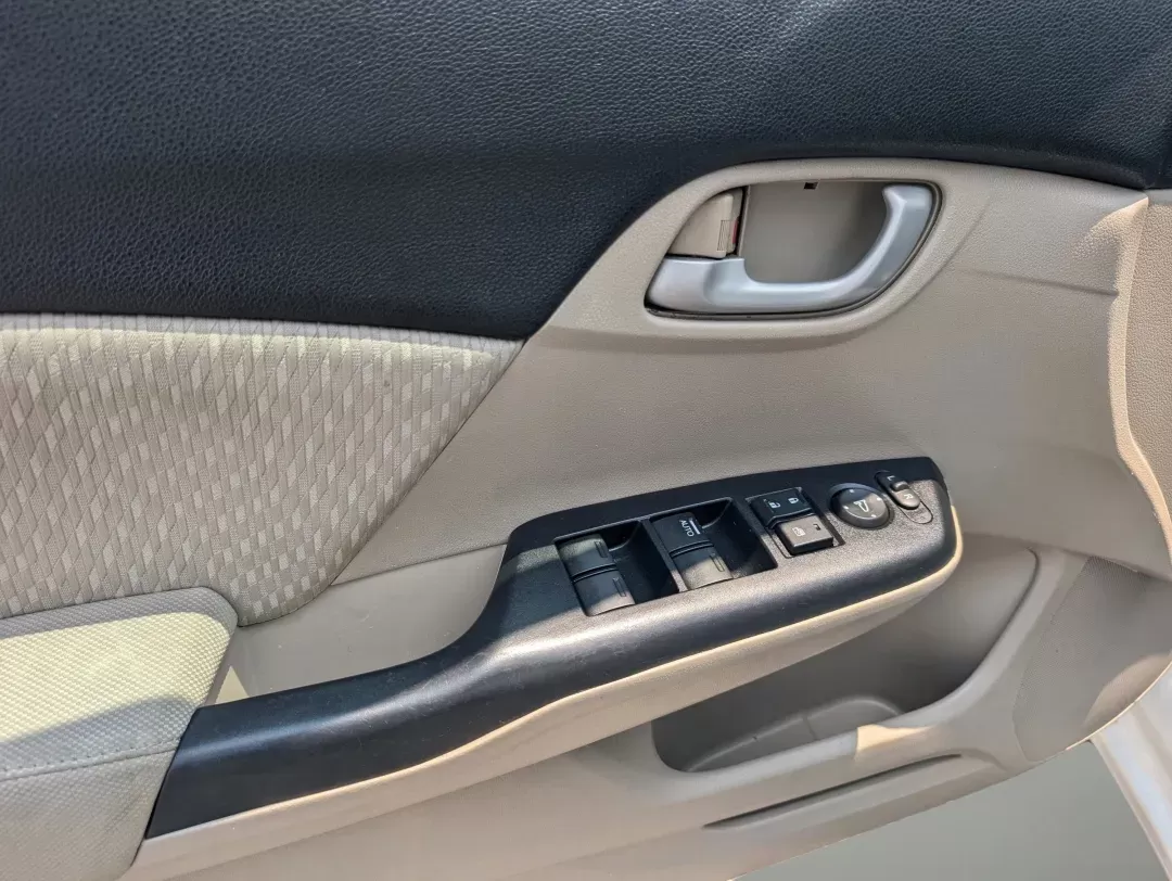 2014 Honda Civic Sedan LX (2HGFB2F52EH) with an Regular Unleaded I-4 1.8 L/110 engine, 1-Speed CVT w/OD transmission, located at 5115 14th Ave., Columbus, GA, 31904, (706) 323-0345, 32.511494, -84.971046 - 2014 Honda Civic Sedan LX - Photo#8