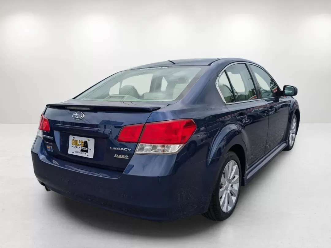 2010 /Ivory Subaru Legacy Limited (4S3BMBJ63A3) with an Gas Flat 4-Cyl 2.5L/150 engine, 1-Speed CVT transmission, located at 3959 U.S. 80 W, Phenix City, AL, 36870, (334) 297-4885, 32.469296, -85.135185 - 2010 Subaru Legacy Limited - Photo#5