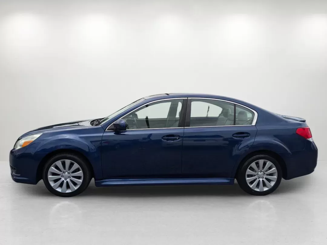 2010 /Ivory Subaru Legacy Limited (4S3BMBJ63A3) with an Gas Flat 4-Cyl 2.5L/150 engine, 1-Speed CVT transmission, located at 3959 U.S. 80 W, Phenix City, AL, 36870, (334) 297-4885, 32.469296, -85.135185 - 2010 Subaru Legacy Limited - Photo#8