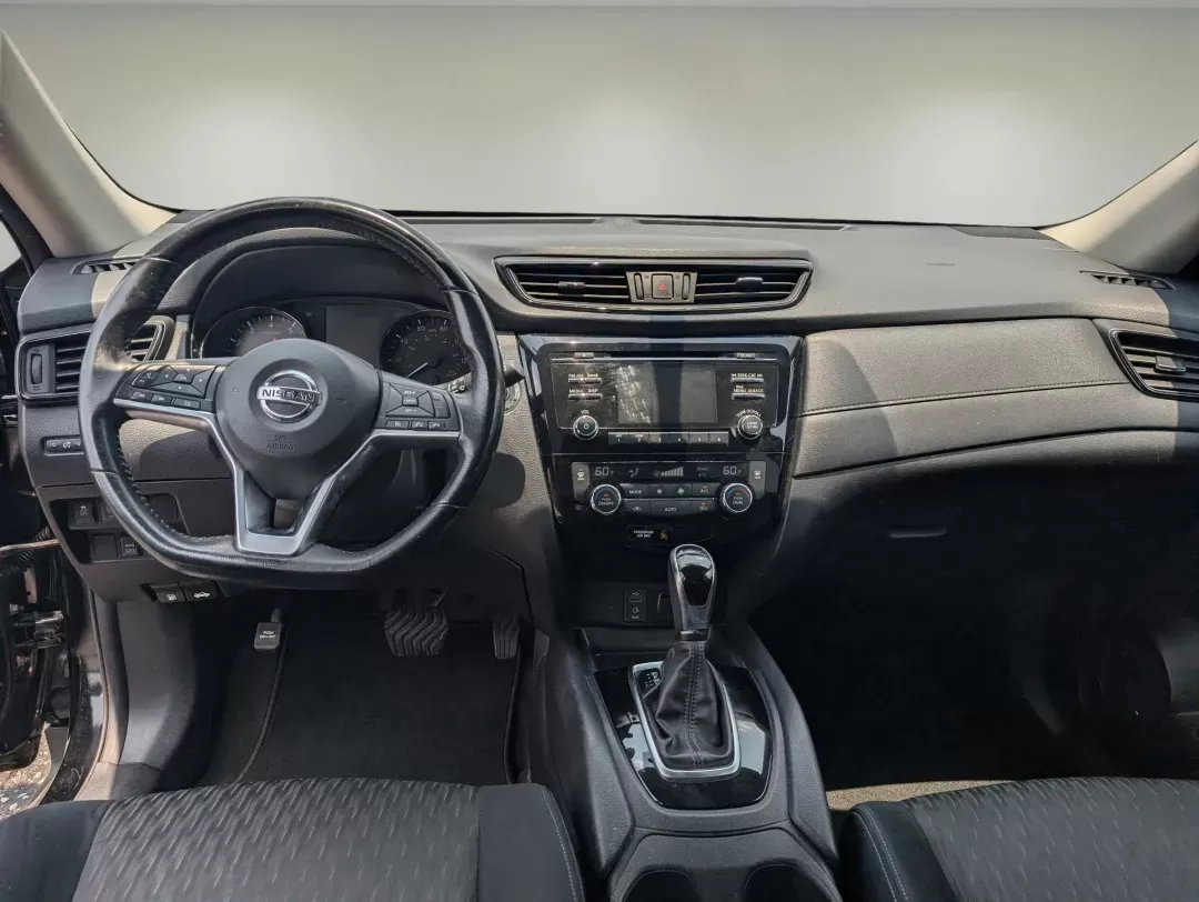 2017 /Charcoal Nissan Rogue SV (JN8AT2MV9HW) with an Regular Unleaded I-4 2.5 L/152 engine, 1-Speed CVT w/OD transmission, located at 804 22nd Ave, Phenix City, AL, 36870, (334) 297-1860, 32.484749, -85.024475 - 2017 Nissan Rogue SV - Photo#11