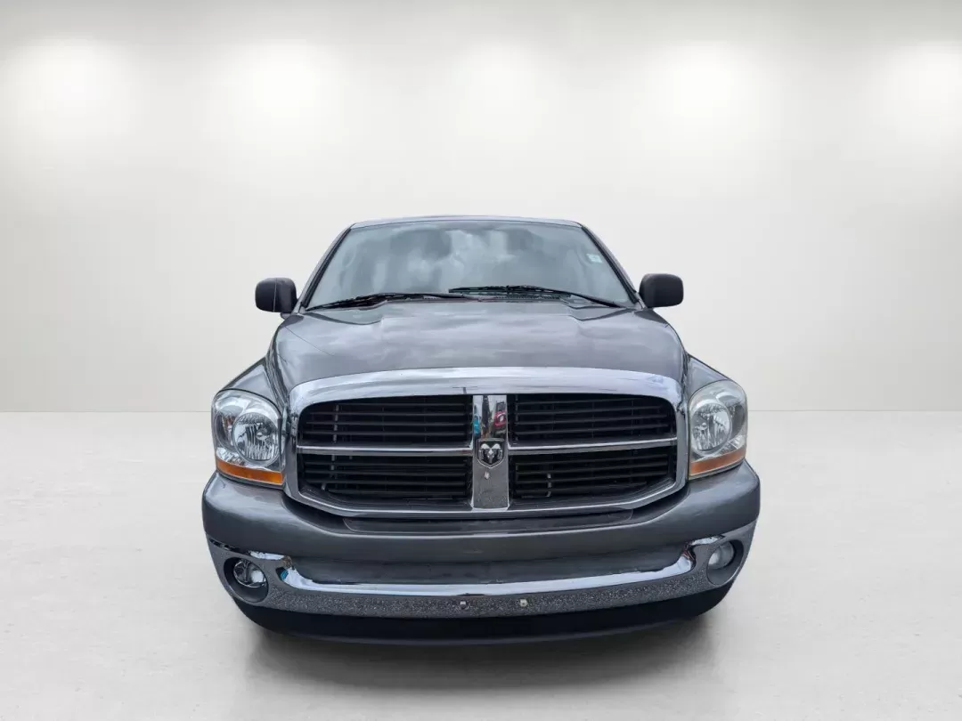 2006 Dodge Ram 1500 (3D7KR19D76G) with an Gas V8 5.7L/345 engine, 5-Speed Automatic w/OD transmission, located at 3959 U.S. 80 W, Phenix City, AL, 36870, (334) 297-4885, 32.469296, -85.135185 - 2006 Dodge Ram 1500 - Photo#2