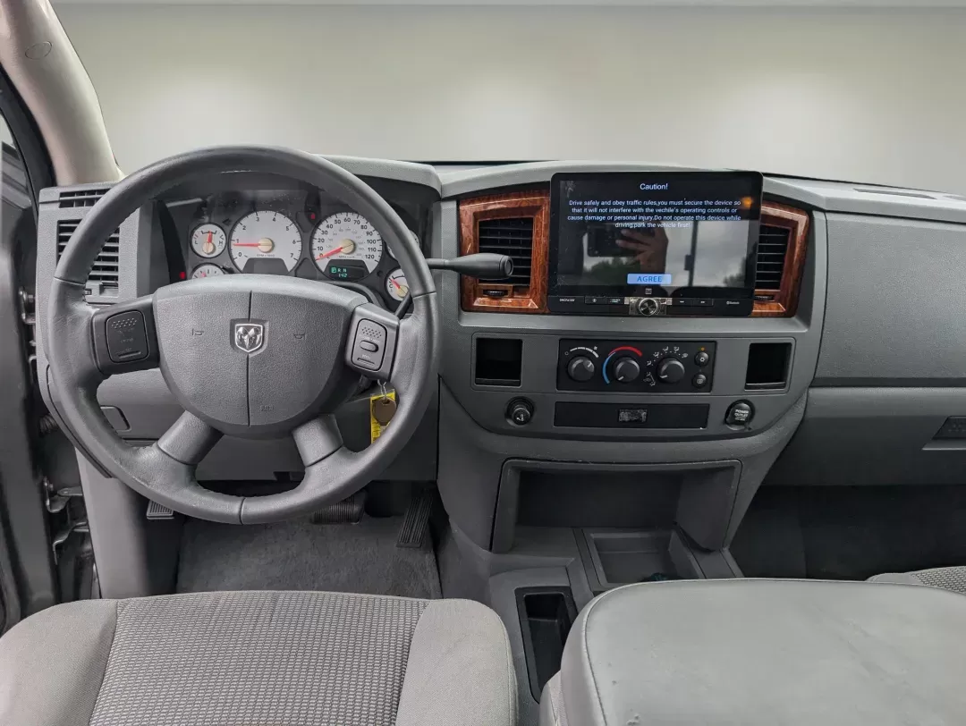 2006 Dodge Ram 1500 (3D7KR19D76G) with an Gas V8 5.7L/345 engine, 5-Speed Automatic w/OD transmission, located at 3959 U.S. 80 W, Phenix City, AL, 36870, (334) 297-4885, 32.469296, -85.135185 - 2006 Dodge Ram 1500 - Photo#13