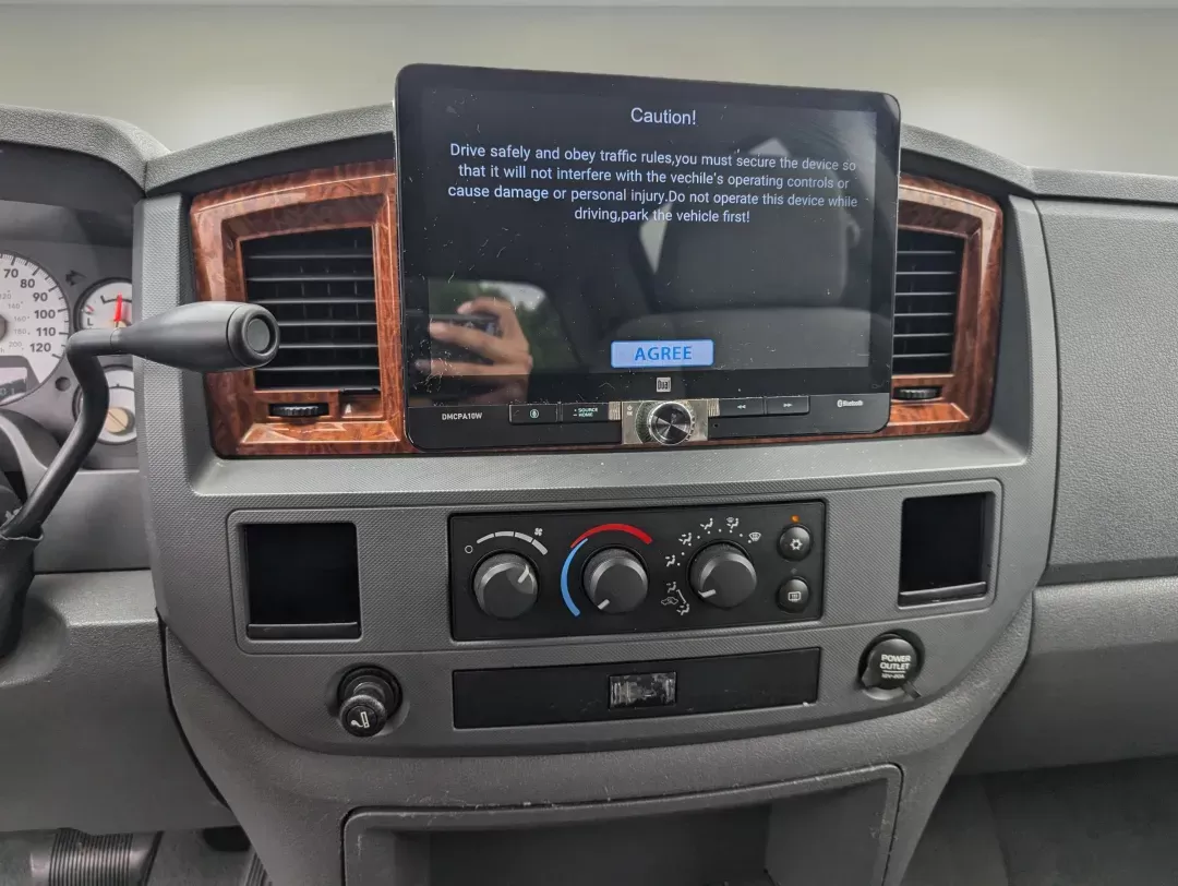 2006 Dodge Ram 1500 (3D7KR19D76G) with an Gas V8 5.7L/345 engine, 5-Speed Automatic w/OD transmission, located at 3959 U.S. 80 W, Phenix City, AL, 36870, (334) 297-4885, 32.469296, -85.135185 - 2006 Dodge Ram 1500 - Photo#15