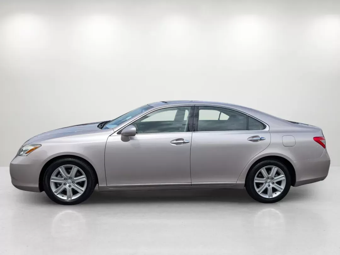 2008 Lexus ES 350 (JTHBJ46G782) with an Gas V6 3.5L/210 engine, 6-Speed Automatic transmission, located at 7000 Northlake Connector, Columbus, GA, 31904, (706) 987-8085, 32.524975, -84.978134 - 2008 Lexus ES 350 - Photo#7