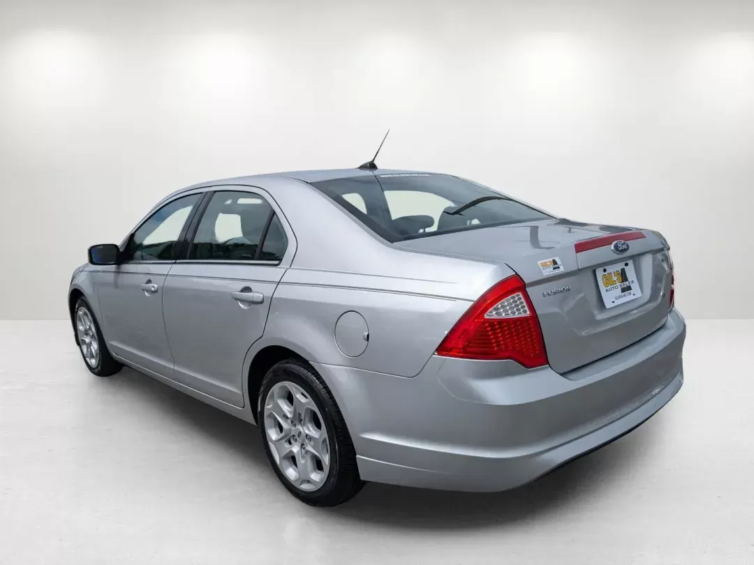2010 Ford Fusion SE (3FAHP0HA6AR) with an Gas I4 2.5L/152 engine, located at 3959 U.S. 80 W, Phenix City, AL, 36870, (334) 297-4885, 32.469296, -85.135185 - 2010 Ford Fusion SE - Photo#7