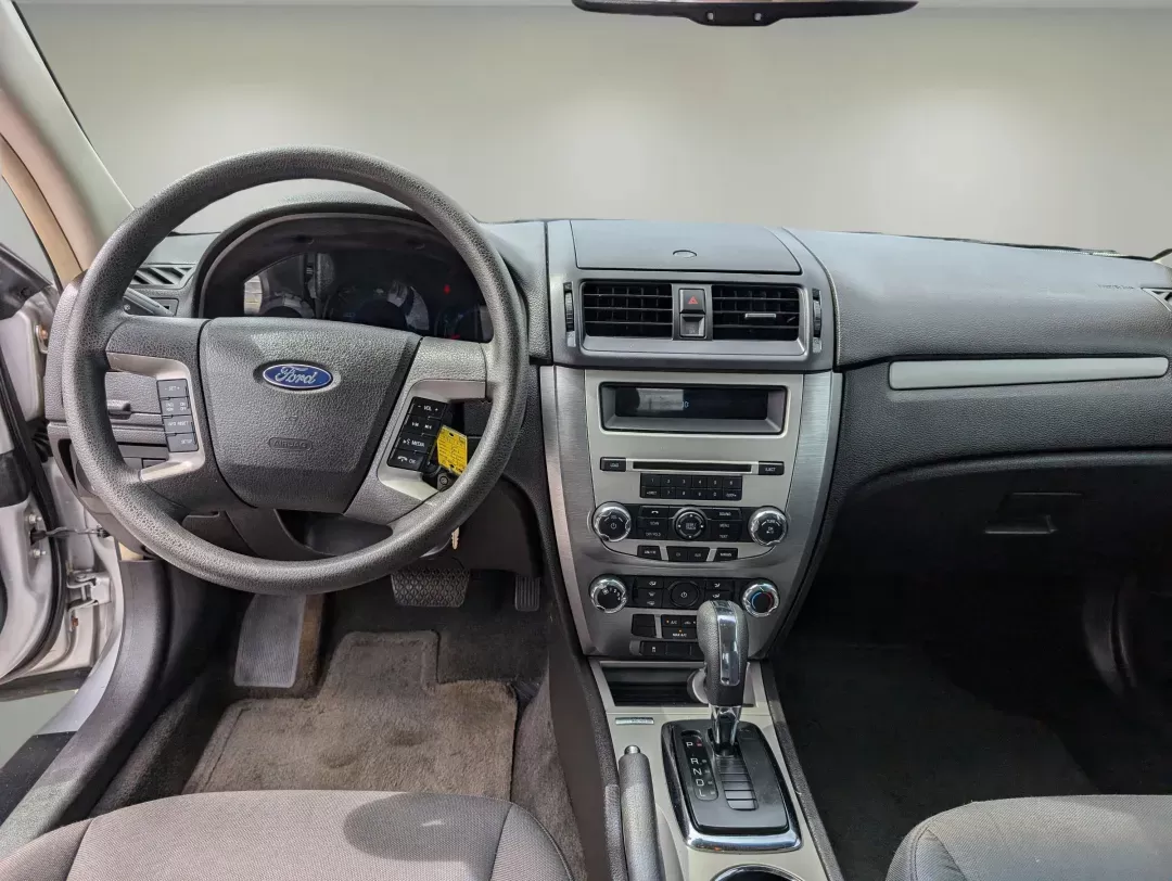 2010 Ford Fusion SE (3FAHP0HA6AR) with an Gas I4 2.5L/152 engine, located at 3959 U.S. 80 W, Phenix City, AL, 36870, (334) 297-4885, 32.469296, -85.135185 - 2010 Ford Fusion SE - Photo#12