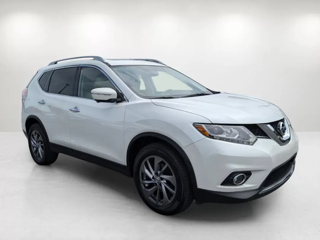 2015 /Almond Nissan Rogue SL (5N1AT2MV2FC) with an Regular Unleaded I-4 2.5 L/152 engine, 1-Speed CVT w/OD transmission, located at 804 22nd Ave, Phenix City, AL, 36870, (334) 297-1860, 32.484749, -85.024475 - 2015 Nissan Rogue SL - Photo#2