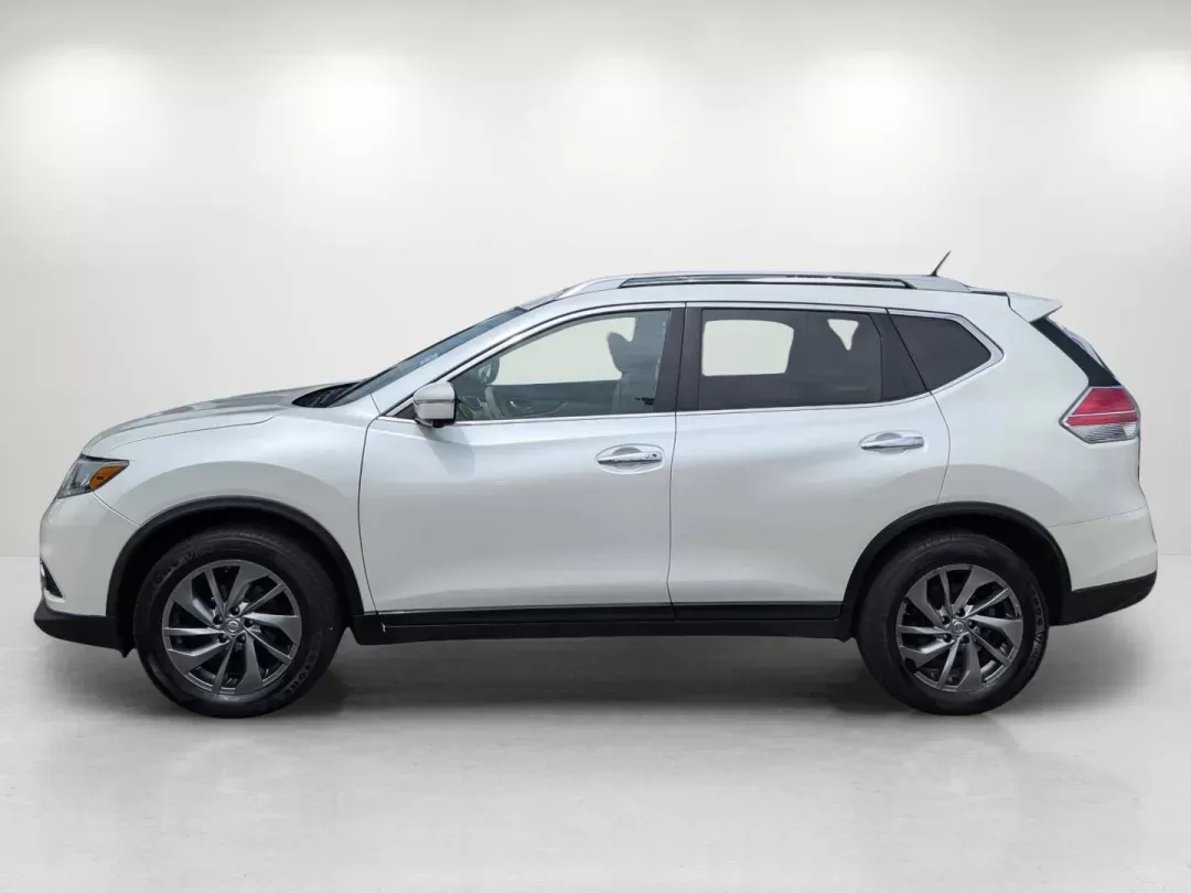 2015 /Almond Nissan Rogue SL (5N1AT2MV2FC) with an Regular Unleaded I-4 2.5 L/152 engine, 1-Speed CVT w/OD transmission, located at 804 22nd Ave, Phenix City, AL, 36870, (334) 297-1860, 32.484749, -85.024475 - 2015 Nissan Rogue SL - Photo#7