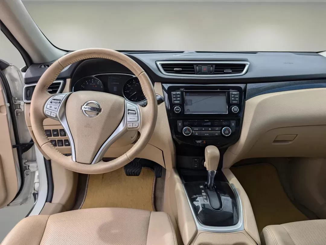 2015 /Almond Nissan Rogue SL (5N1AT2MV2FC) with an Regular Unleaded I-4 2.5 L/152 engine, 1-Speed CVT w/OD transmission, located at 804 22nd Ave, Phenix City, AL, 36870, (334) 297-1860, 32.484749, -85.024475 - 2015 Nissan Rogue SL - Photo#11