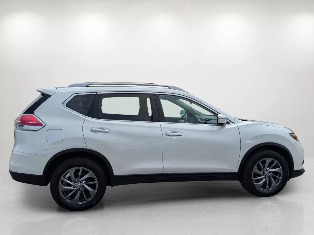 2015 /Almond Nissan Rogue SL (5N1AT2MV2FC) with an Other engine, located at 7000 Northlake Connector, Columbus, GA, 31904, (706) 987-8085, 32.524975, -84.978134 - Looking for a versatile vehicle that can seamlessly transition from daily commutes to weekend adventures? Look no further than this stunning 2015 Nissan Rogue SL, now available at Gils Auto in Opelika, AL! This SUV is perfect for growing families, budget-conscious buyers, or anyone who craves a reli - Photo#3