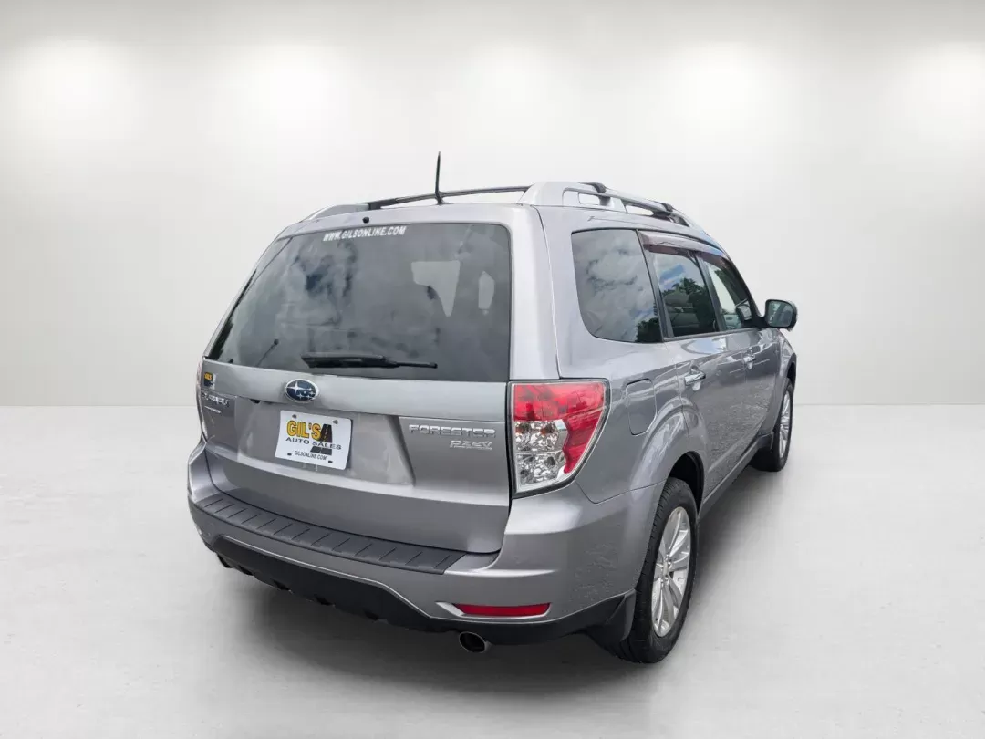 2011 /Platinum Subaru Forester 2.5X Touring (JF2SHAGC8BH) with an Gas Flat 4 2.5L/152 engine, 4-Speed Automatic w/OD transmission, located at 3959 U.S. 80 W, Phenix City, AL, 36870, (334) 297-4885, 32.469296, -85.135185 - 2011 Subaru Forester 2.5X Touring - Photo#5