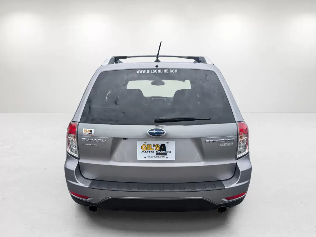 2011 /Platinum Subaru Forester 2.5X Touring (JF2SHAGC8BH) with an Gas Flat 4 2.5L/152 engine, 4-Speed Automatic w/OD transmission, located at 3959 U.S. 80 W, Phenix City, AL, 36870, (334) 297-4885, 32.469296, -85.135185 - 2011 Subaru Forester 2.5X Touring - Photo#6