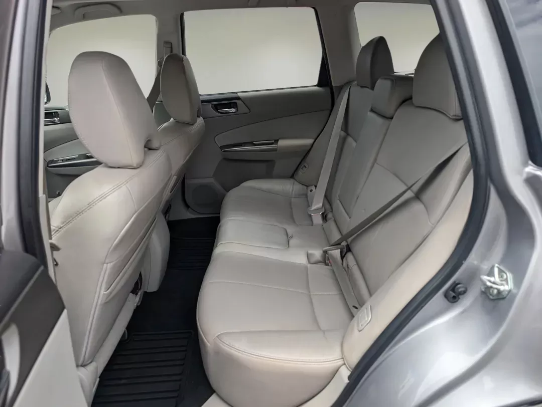 2011 /Platinum Subaru Forester 2.5X Touring (JF2SHAGC8BH) with an Gas Flat 4 2.5L/152 engine, 4-Speed Automatic w/OD transmission, located at 3959 U.S. 80 W, Phenix City, AL, 36870, (334) 297-4885, 32.469296, -85.135185 - 2011 Subaru Forester 2.5X Touring - Photo#11