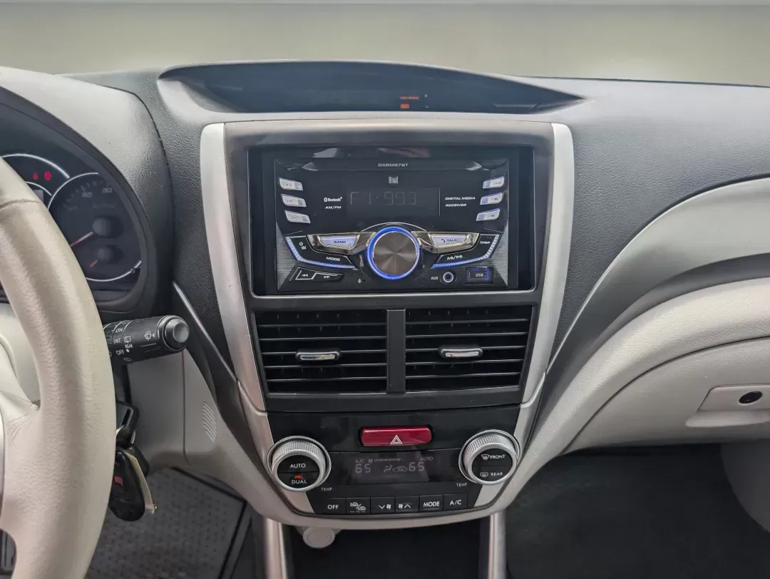 2011 /Platinum Subaru Forester 2.5X Touring (JF2SHAGC8BH) with an Gas Flat 4 2.5L/152 engine, 4-Speed Automatic w/OD transmission, located at 3959 U.S. 80 W, Phenix City, AL, 36870, (334) 297-4885, 32.469296, -85.135185 - 2011 Subaru Forester 2.5X Touring - Photo#14