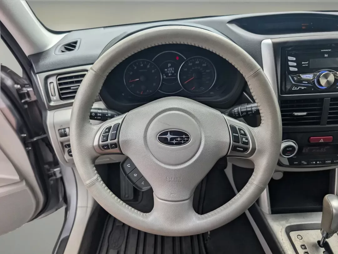 2011 /Platinum Subaru Forester 2.5X Touring (JF2SHAGC8BH) with an Gas Flat 4 2.5L/152 engine, 4-Speed Automatic w/OD transmission, located at 3959 U.S. 80 W, Phenix City, AL, 36870, (334) 297-4885, 32.469296, -85.135185 - 2011 Subaru Forester 2.5X Touring - Photo#15