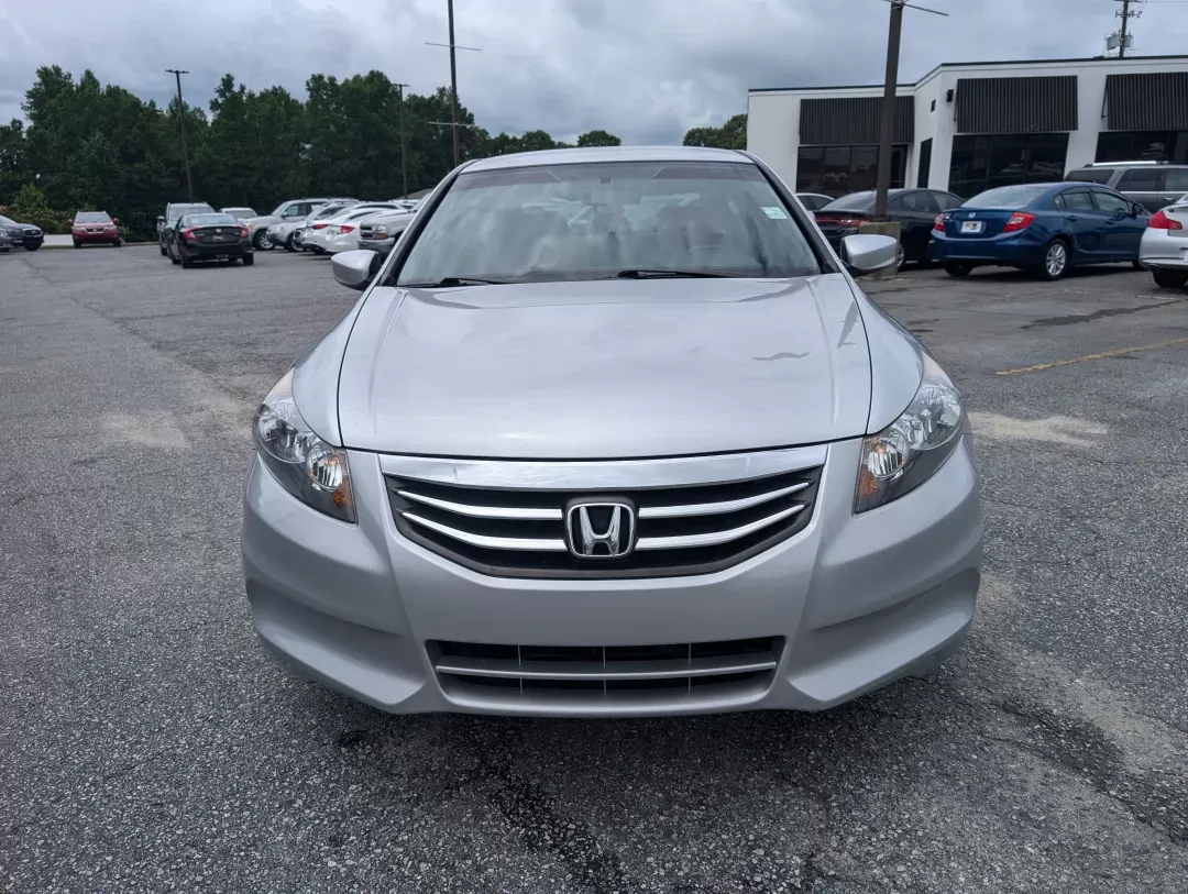 2012 Honda Accord Sdn SE (1HGCP2F60CA) with an Gas I4 2.4L/144 engine, 5-Speed Automatic transmission, located at 3959 U.S. 80 W, Phenix City, AL, 36870, (334) 297-4885, 32.469296, -85.135185 - 2012 Honda Accord Sdn SE - Photo#1