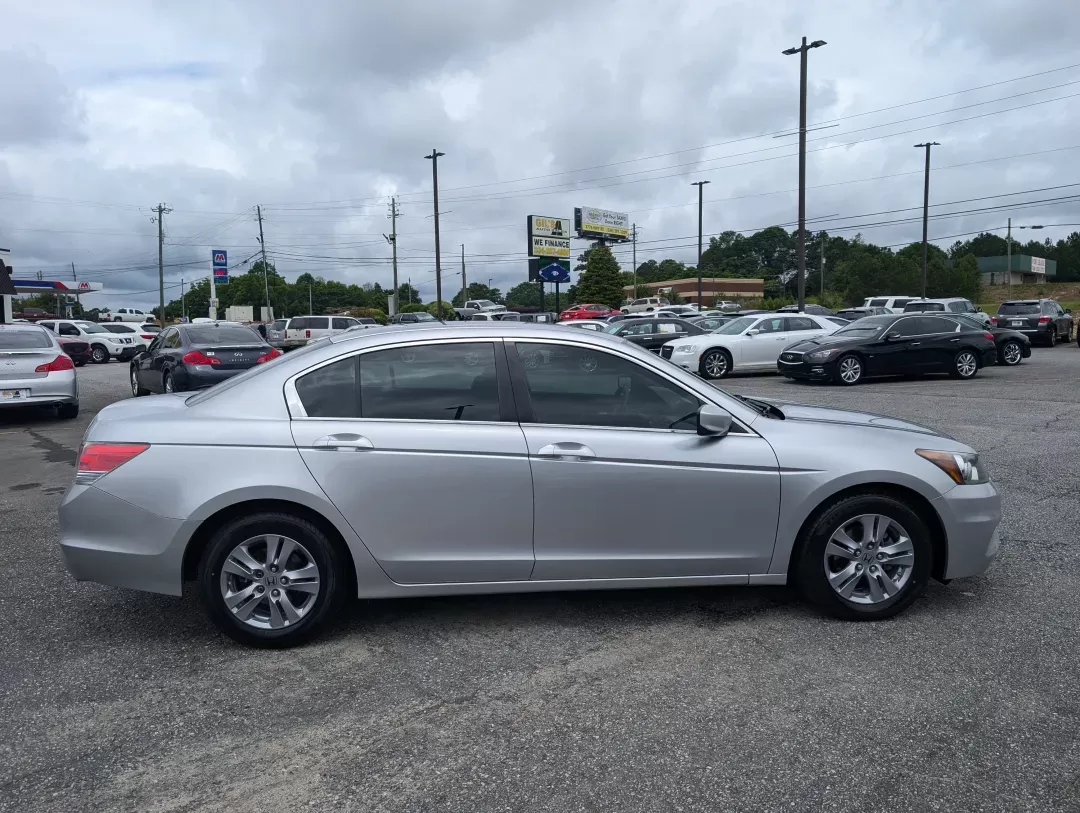 2012 Honda Accord Sdn SE (1HGCP2F60CA) with an Gas I4 2.4L/144 engine, 5-Speed Automatic transmission, located at 3959 U.S. 80 W, Phenix City, AL, 36870, (334) 297-4885, 32.469296, -85.135185 - 2012 Honda Accord Sdn SE - Photo#3