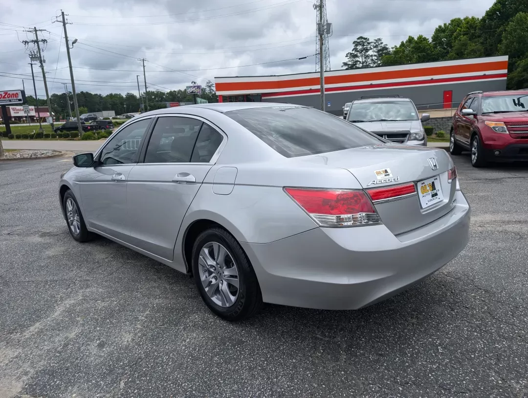 2012 Honda Accord Sdn SE (1HGCP2F60CA) with an Gas I4 2.4L/144 engine, 5-Speed Automatic transmission, located at 3959 U.S. 80 W, Phenix City, AL, 36870, (334) 297-4885, 32.469296, -85.135185 - 2012 Honda Accord Sdn SE - Photo#6