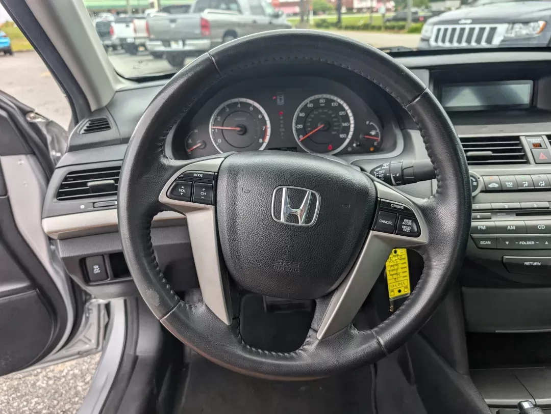 2012 Honda Accord Sdn SE (1HGCP2F60CA) with an Gas I4 2.4L/144 engine, 5-Speed Automatic transmission, located at 3959 U.S. 80 W, Phenix City, AL, 36870, (334) 297-4885, 32.469296, -85.135185 - 2012 Honda Accord Sdn SE - Photo#15