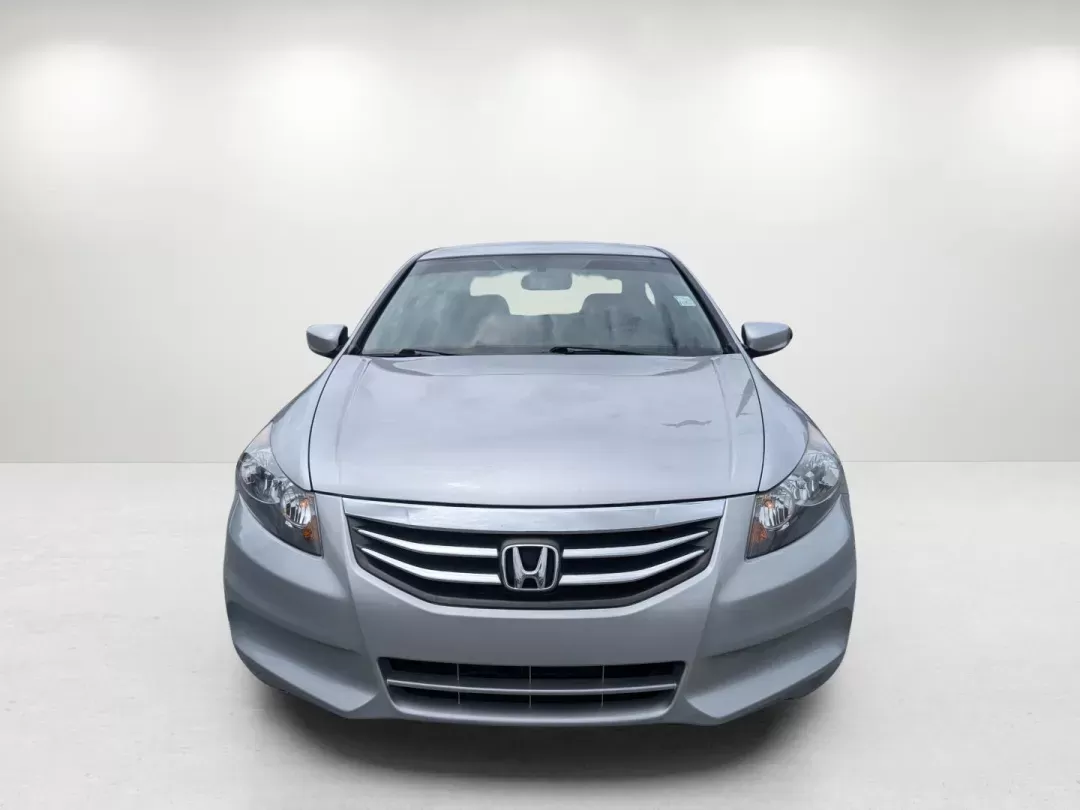2012 Honda Accord Sdn SE (1HGCP2F60CA) with an Gas I4 2.4L/144 engine, 5-Speed Automatic transmission, located at 3959 U.S. 80 W, Phenix City, AL, 36870, (334) 297-4885, 32.469296, -85.135185 - 2012 Honda Accord Sdn SE - Photo#2