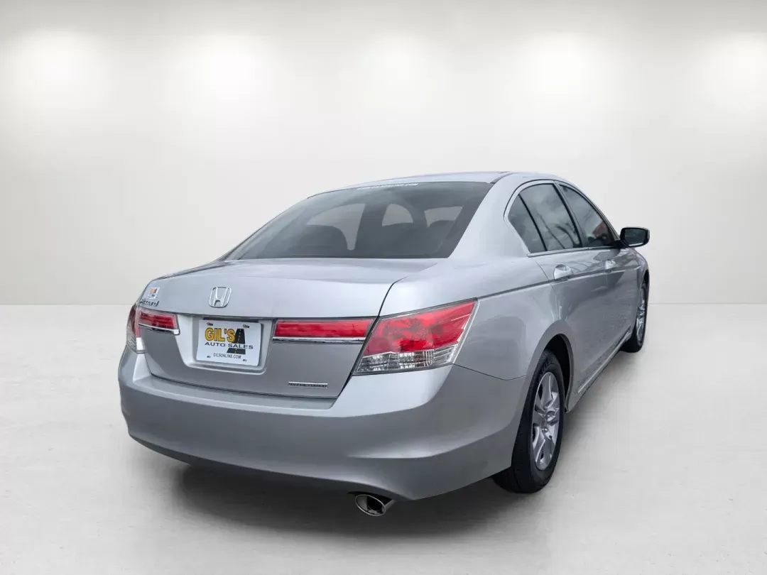 2012 Honda Accord Sdn SE (1HGCP2F60CA) with an Gas I4 2.4L/144 engine, 5-Speed Automatic transmission, located at 3959 U.S. 80 W, Phenix City, AL, 36870, (334) 297-4885, 32.469296, -85.135185 - 2012 Honda Accord Sdn SE - Photo#5