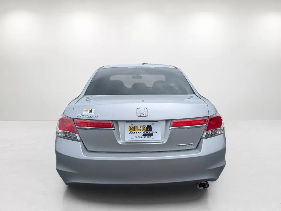 2012 Honda Accord Sdn SE (1HGCP2F60CA) with an Gas I4 2.4L/144 engine, 5-Speed Automatic transmission, located at 3959 U.S. 80 W, Phenix City, AL, 36870, (334) 297-4885, 32.469296, -85.135185 - 2012 Honda Accord Sdn SE - Photo#6