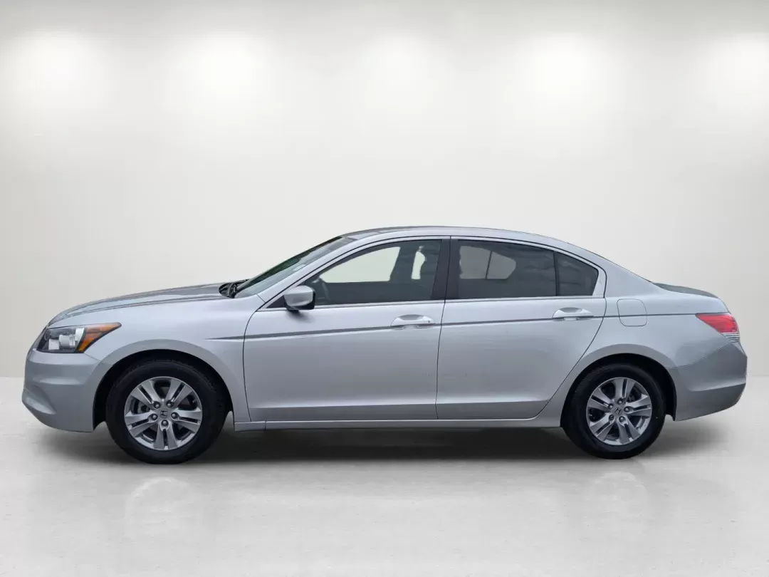 2012 Honda Accord Sdn SE (1HGCP2F60CA) with an Gas I4 2.4L/144 engine, 5-Speed Automatic transmission, located at 3959 U.S. 80 W, Phenix City, AL, 36870, (334) 297-4885, 32.469296, -85.135185 - 2012 Honda Accord Sdn SE - Photo#8