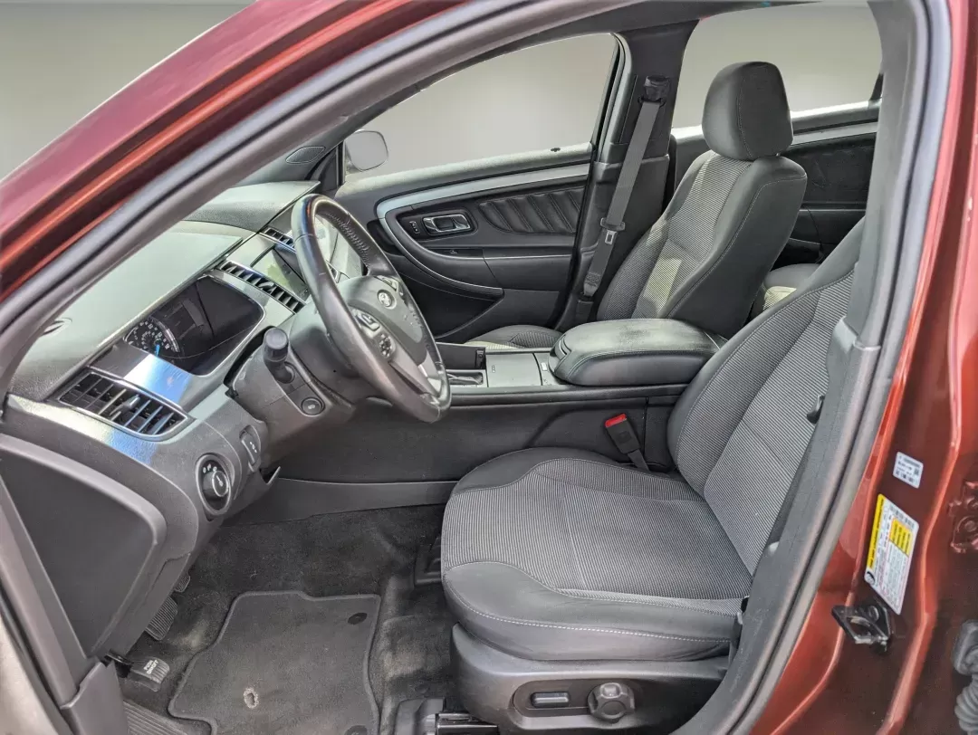 2016 Ford Taurus SEL (1FAHP2E80GG) with an Regular Unleaded V-6 3.5 L/213 engine, 6-Speed Automatic w/OD transmission, located at 5115 14th Ave., Columbus, GA, 31904, (706) 323-0345, 32.511494, -84.971046 - 2016 Ford Taurus SEL - Photo#10