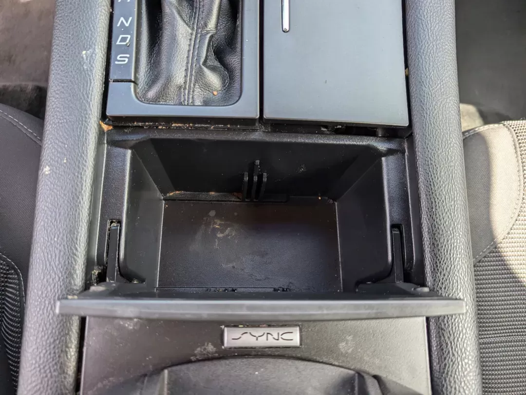 2016 Ford Taurus SEL (1FAHP2E80GG) with an Regular Unleaded V-6 3.5 L/213 engine, 6-Speed Automatic w/OD transmission, located at 5115 14th Ave., Columbus, GA, 31904, (706) 323-0345, 32.511494, -84.971046 - 2016 Ford Taurus SEL - Photo#13