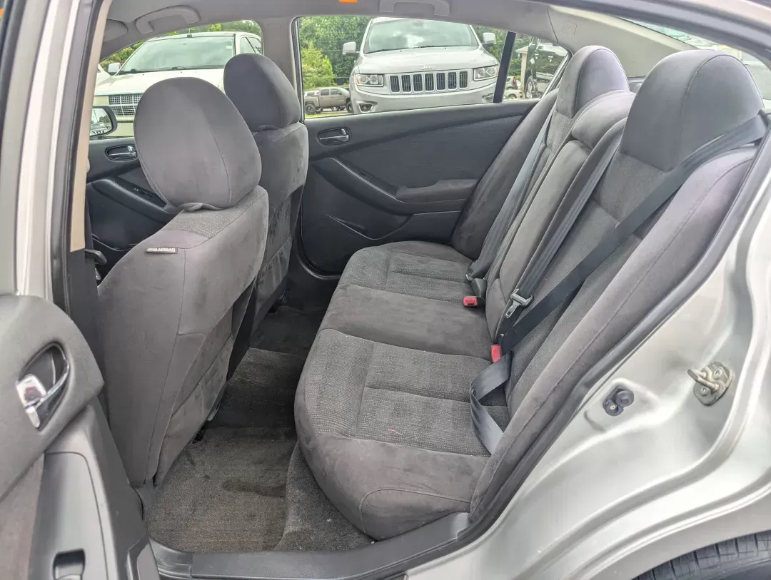 2012 /Charcoal Nissan Altima 2.5 S (1N4AL2AP3CN) with an Gas I4 2.5L/ engine, 1-Speed Continuously Variable Ratio transmission, located at 3959 U.S. 80 W, Phenix City, AL, 36870, (334) 297-4885, 32.469296, -85.135185 - 2012 Nissan Altima 2.5 S - Photo#10