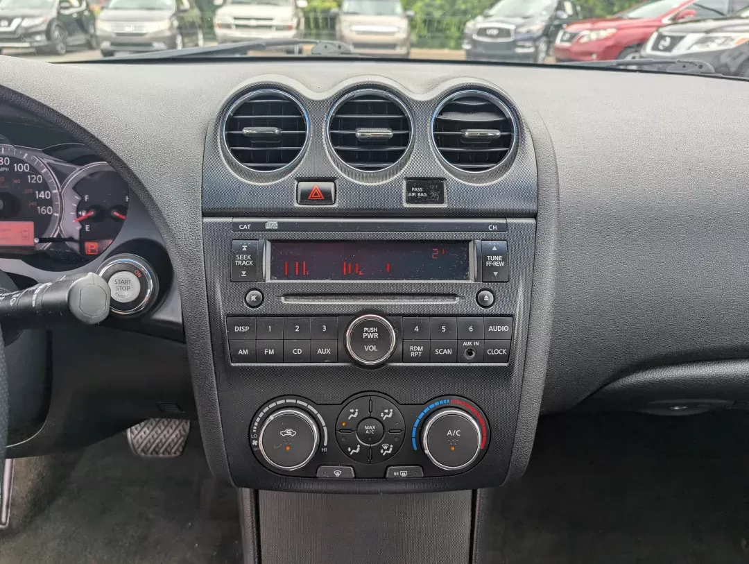 2012 /Charcoal Nissan Altima 2.5 S (1N4AL2AP3CN) with an Gas I4 2.5L/ engine, 1-Speed Continuously Variable Ratio transmission, located at 3959 U.S. 80 W, Phenix City, AL, 36870, (334) 297-4885, 32.469296, -85.135185 - 2012 Nissan Altima 2.5 S - Photo#12