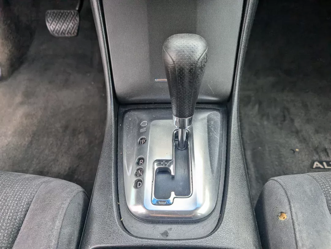 2012 /Charcoal Nissan Altima 2.5 S (1N4AL2AP3CN) with an Gas I4 2.5L/ engine, 1-Speed Continuously Variable Ratio transmission, located at 3959 U.S. 80 W, Phenix City, AL, 36870, (334) 297-4885, 32.469296, -85.135185 - 2012 Nissan Altima 2.5 S - Photo#14
