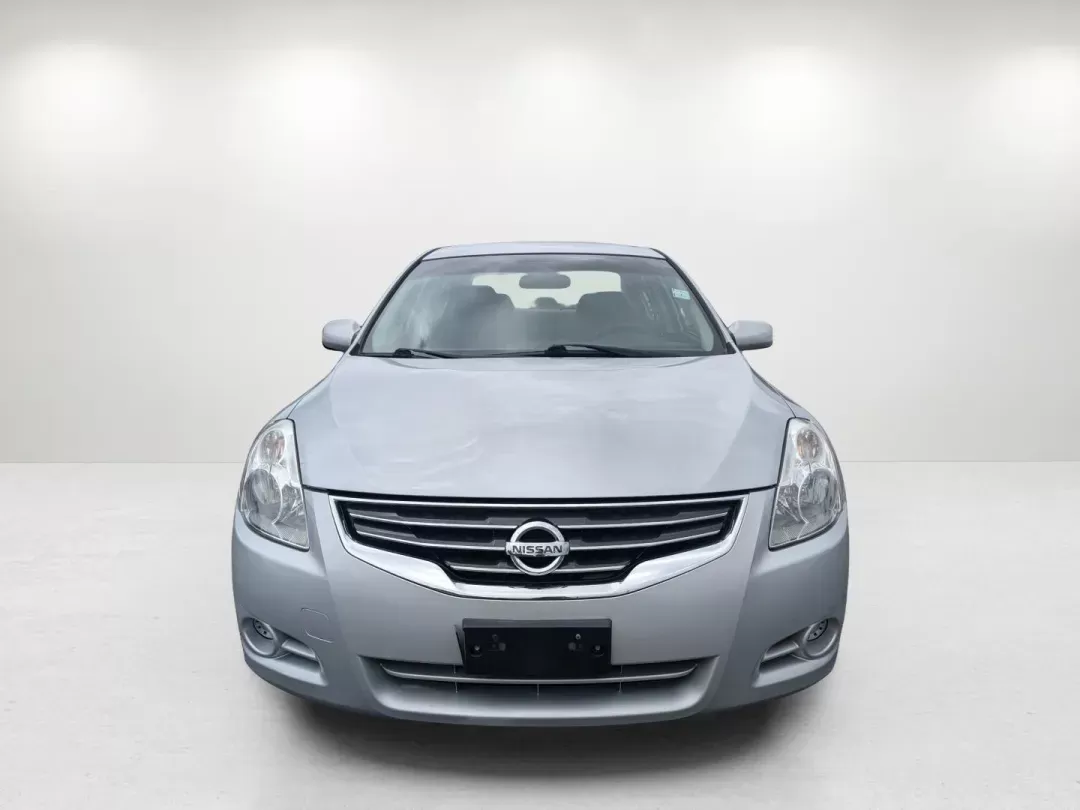 2012 /Charcoal Nissan Altima 2.5 S (1N4AL2AP3CN) with an Gas I4 2.5L/ engine, 1-Speed Continuously Variable Ratio transmission, located at 3959 U.S. 80 W, Phenix City, AL, 36870, (334) 297-4885, 32.469296, -85.135185 - 2012 Nissan Altima 2.5 S - Photo#2