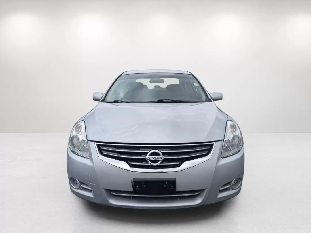 2012 /Charcoal Nissan Altima 2.5 S (1N4AL2AP3CN) with an Other engine, located at 7000 Northlake Connector, Columbus, GA, 31904, (706) 987-8085, 32.524975, -84.978134 - Introducing the perfect blend of comfort, efficiency, and style-the 2012 Nissan Altima 2.5 S, designed for those who desire an exceptional driving experience without breaking the bank! This versatile sedan is ideal for budget-conscious buyers, making it a great choice for busy commuters or families - Photo#1
