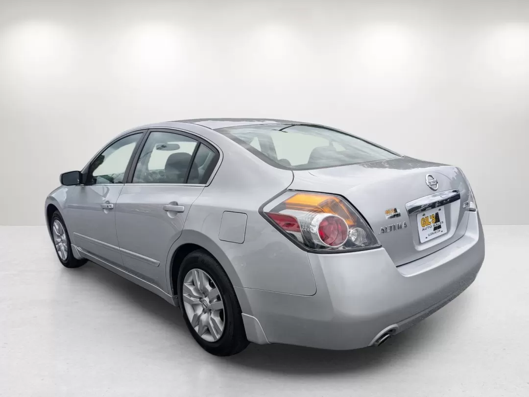 2012 /Charcoal Nissan Altima 2.5 S (1N4AL2AP3CN) with an Other engine, located at 7000 Northlake Connector, Columbus, GA, 31904, (706) 987-8085, 32.524975, -84.978134 - Introducing the perfect blend of comfort, efficiency, and style-the 2012 Nissan Altima 2.5 S, designed for those who desire an exceptional driving experience without breaking the bank! This versatile sedan is ideal for budget-conscious buyers, making it a great choice for busy commuters or families - Photo#6