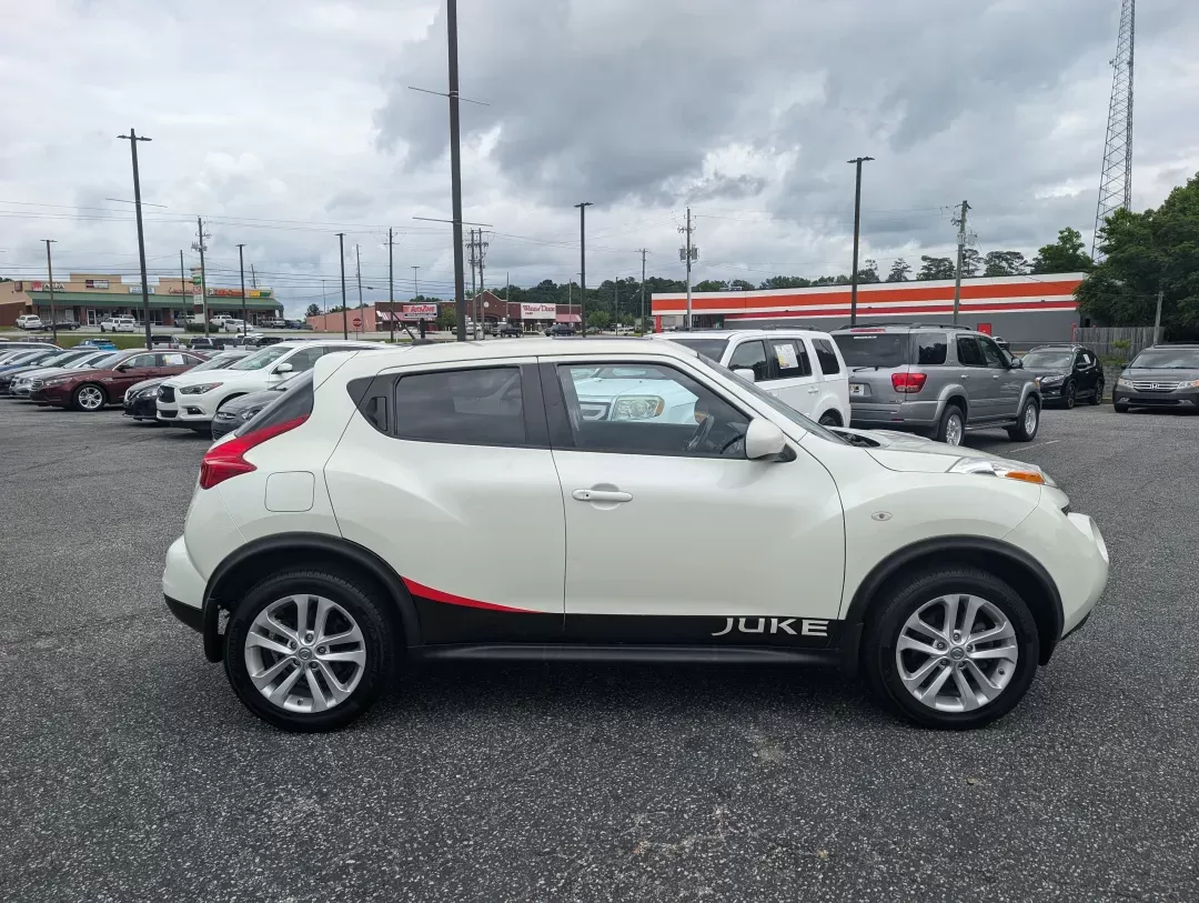2012 /Black Nissan JUKE SV (JN8AF5MRXCT) with an Gas Turbocharged I4 1.6L/ engine, 1-Speed CVT transmission, located at 3959 U.S. 80 W, Phenix City, AL, 36870, (334) 297-4885, 32.469296, -85.135185 - 2012 Nissan JUKE SV - Photo#3