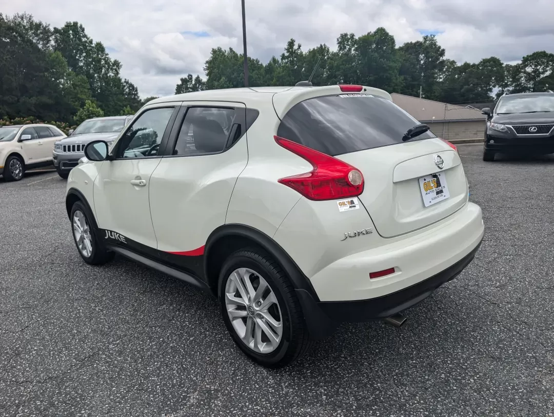 2012 /Black Nissan JUKE SV (JN8AF5MRXCT) with an Gas Turbocharged I4 1.6L/ engine, 1-Speed CVT transmission, located at 3959 U.S. 80 W, Phenix City, AL, 36870, (334) 297-4885, 32.469296, -85.135185 - 2012 Nissan JUKE SV - Photo#6