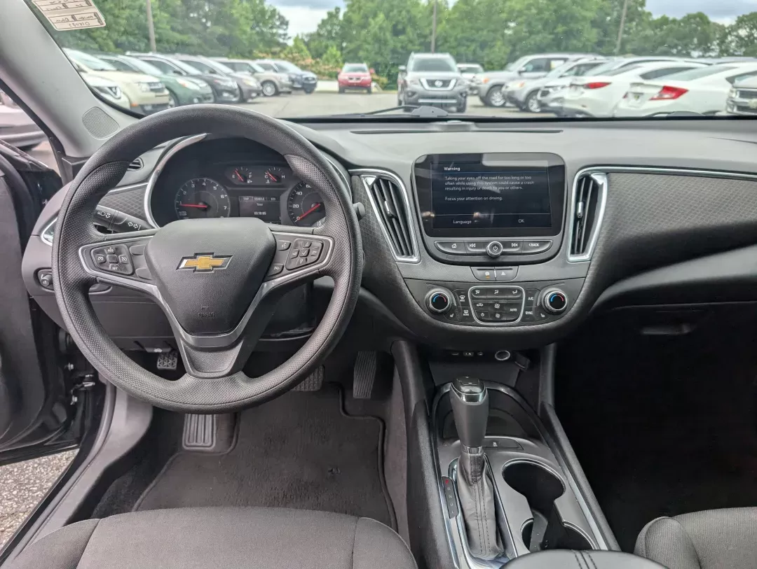 2020 /Jet Black Chevrolet Malibu LT (1G1ZD5ST5LF) with an Turbocharged Gas I4 1.5L/91 engine, 1-Speed Automatic transmission, located at 3959 U.S. 80 W, Phenix City, AL, 36870, (334) 297-4885, 32.469296, -85.135185 - 2020 Chevrolet Malibu LT - Photo#11